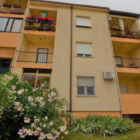 The Sunny Side Apartment Umag