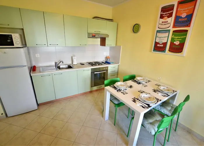 The Sunny Side Apartman