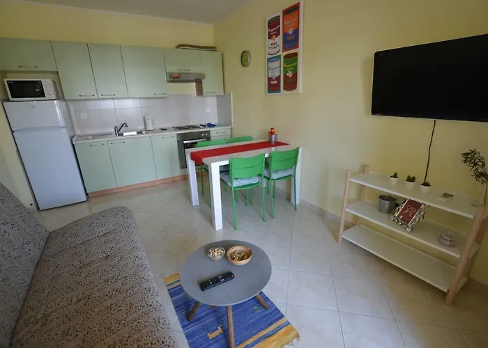 The Sunny Side Apartman *